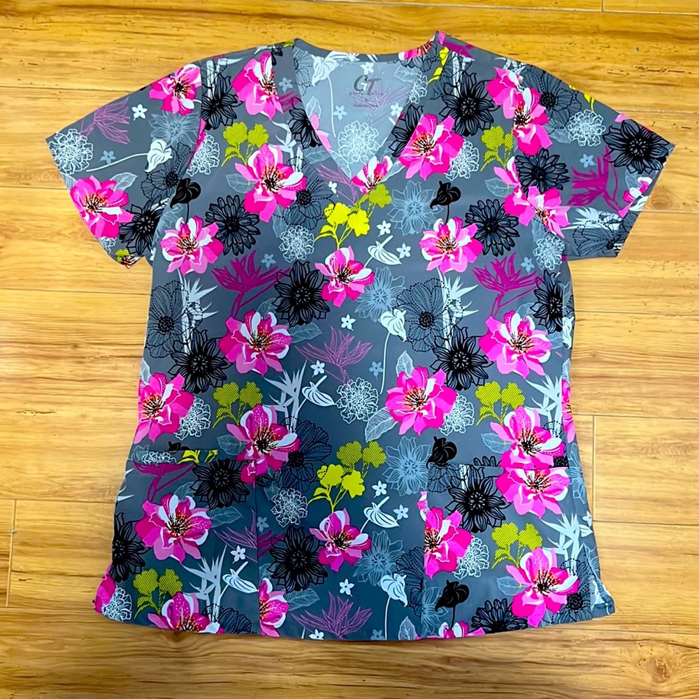 Scrub top